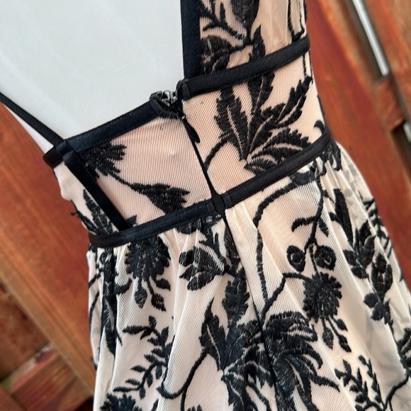 Somedays Lovin Black Tan Embroidered Maxi Dress Plunge Neckline - Picture 12 of 16